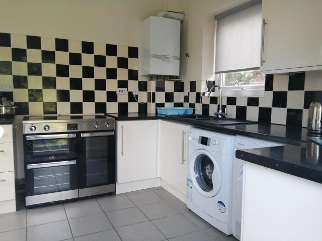Cwmdonkin Drive, Uplands, Swansea SA2 0RA StudentDigz Ltd
