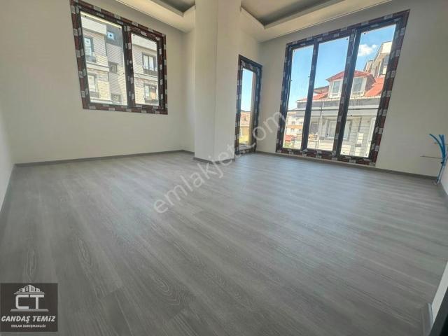 Ct Emlak'tan Esentepe'de sıfır Ara Kat 2+1 Stlk Daire