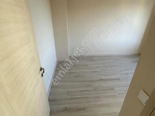 Ct Emlak'tan Karlıktepede Kiralık 2+1 Daire Tek Yetki