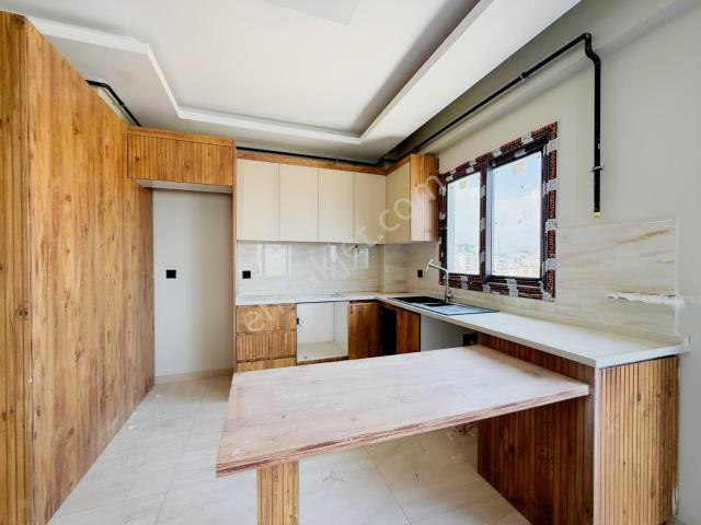 !ctn! Erdemli Ana Cadde Üzerinde Otel Konseptli 1+1