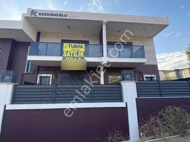 Cuma İnce'den Beyazevler'de Tribleks Villa