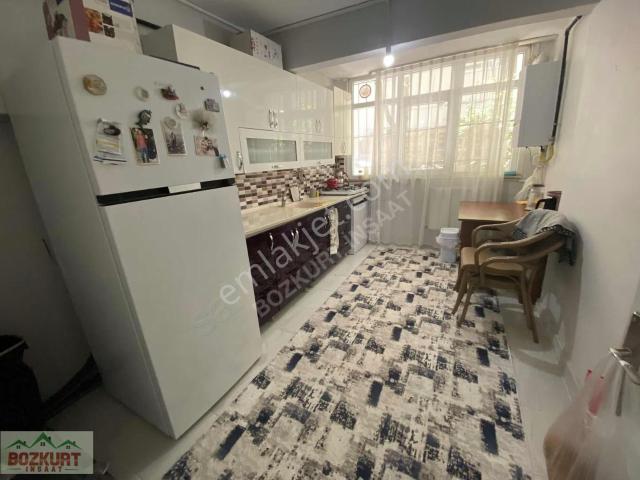 Cuma Pazarı Cıvarında 2+1 100 Yuksek Giriş 31 M Hisseli