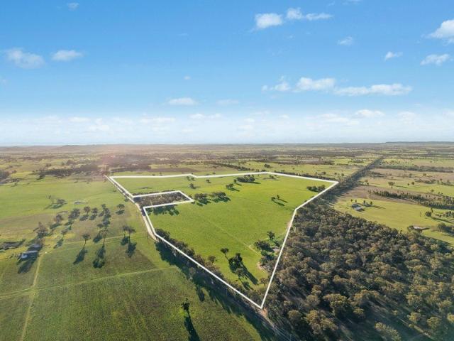 Cumbandry West Scale, Location & Versatility