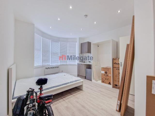 Cumberland Avenue, Southend On Sea SS2, Studio to rent, £650 pcm | PrimeLocation