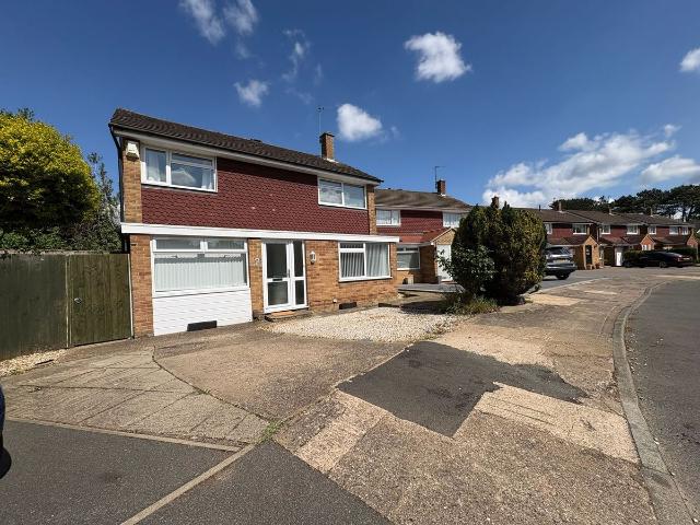 Cumberland Close, Northampton NN3, 3 bed detached house to rent, £1,600 pcm | PrimeLocation
