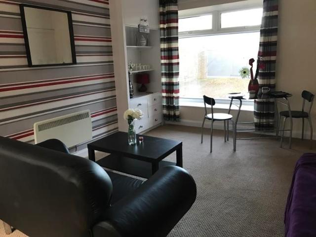 Cumberland Court, Headingley, Leeds LS6, Studio to rent, £700 pcm | PrimeLocation