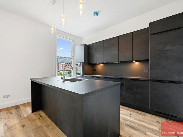 Cumberland Park, London, 6 W3, 2 bed flat to rent, £2,350 pcm | PrimeLocation