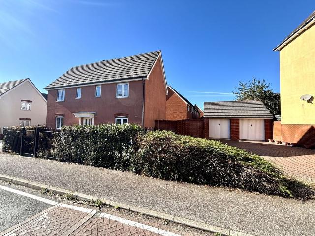 Cumberland Road, Chafford Hundred RM16, 4 bed detached house to rent, £2,500 pcm | PrimeLocation
