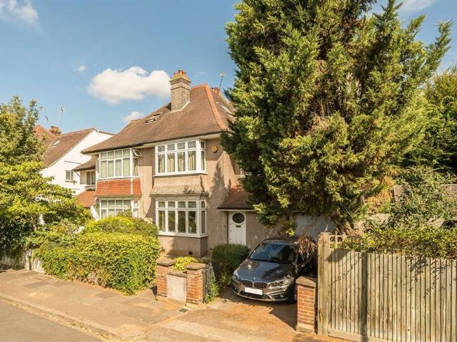 Cumberland Road, London SW13 4 bed house to rent £5,995 pcm £1,383 pw