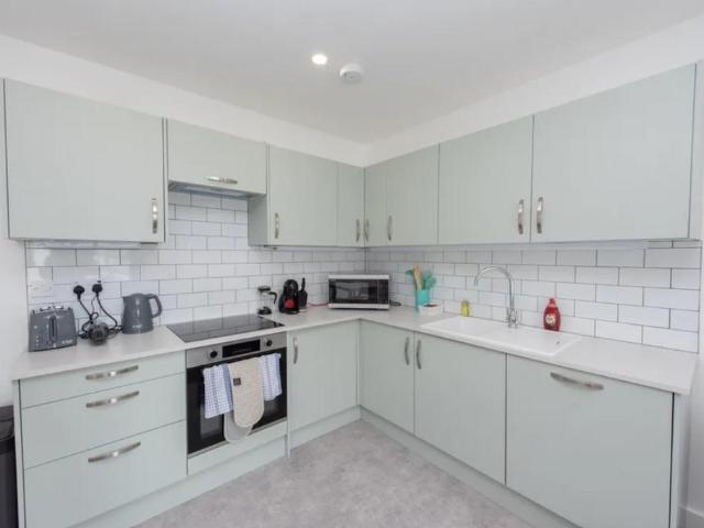 Cumberland Road, Margate, CT9 2 bed apartment to rent £1,250 pcm £288 pw
