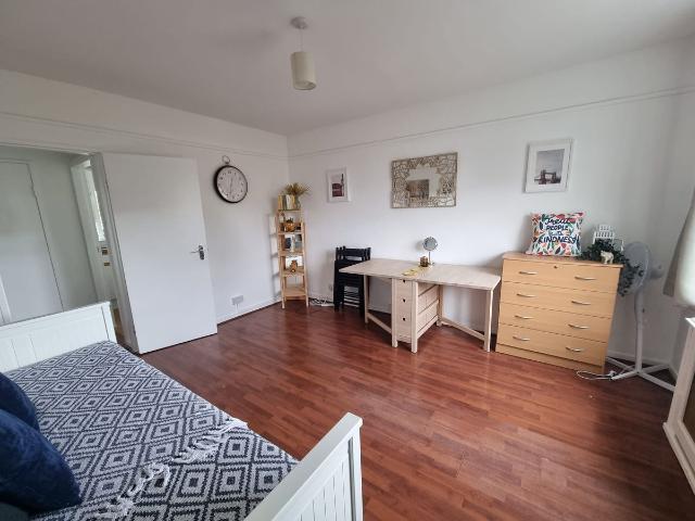 Cumberland St, Pimlico, London, London SW1V, 1 bed flat to rent, £2,500 pcm | PrimeLocation