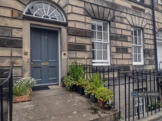 Cumberland Street, Edinburgh, EH3 1 bed flat to rent £1,790 pcm £413 pw