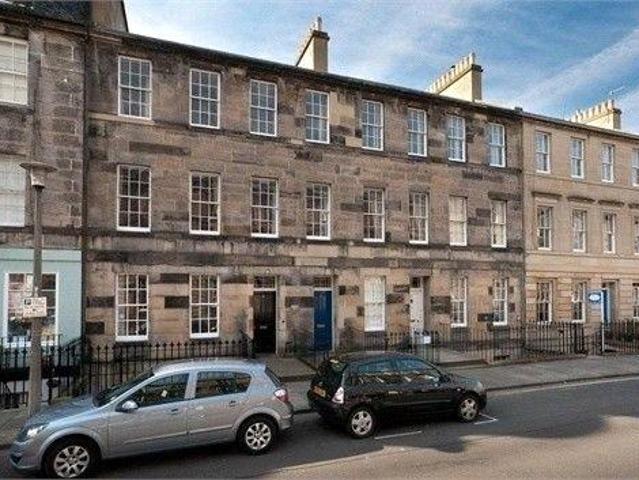 Cumberland Street, Edinburgh, Midlothian 2 bed apartment to rent £1,900 pcm £438 pw