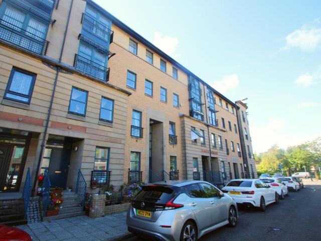 Cumberland Street, Glasgow, G5 2 bed flat to rent £1,000 pcm £231 pw