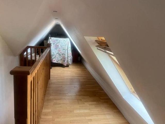 Cumbrian Gardens, Goldersgreen NW2, 2 bed flat to rent, £2,200 pcm | PrimeLocation