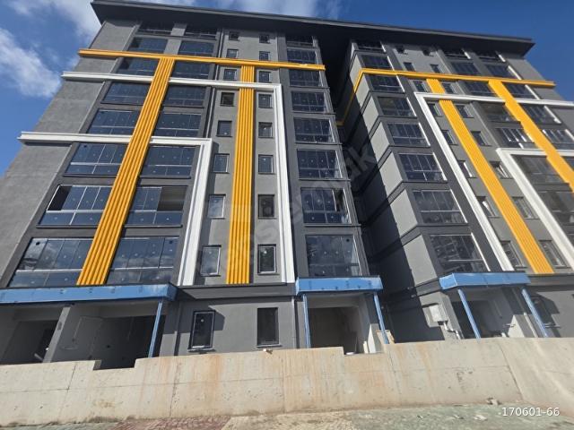 CUMHURİYET MAH ÜNİVERSİTE ŞEHİR HST YAKIN 5.KATHAVUZLU 1+1 DAİRE