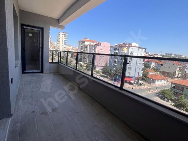 CUMHURİYET MAHALLESİ TAHTAKILIÇ CADDESİ 3+1