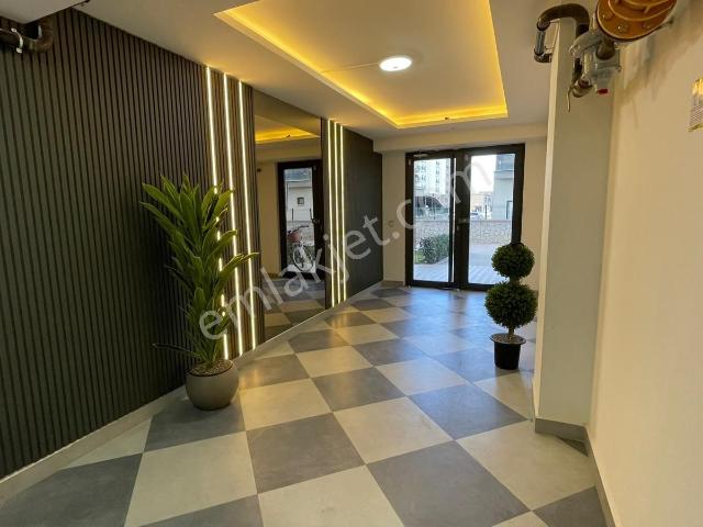 Cumhuriyet Mah 1+1 70 M2 Full Eşyalı Akıllı Ev