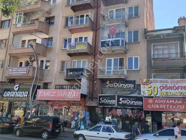 Cumhuriyet Mah 3+1 Lüks Yenilenmiş Daire