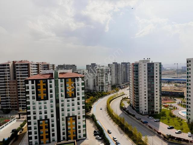 Cumhuriyet Mah.'de Metro Yanı Yerden Isıtmalı Satılık 2+1 Daire