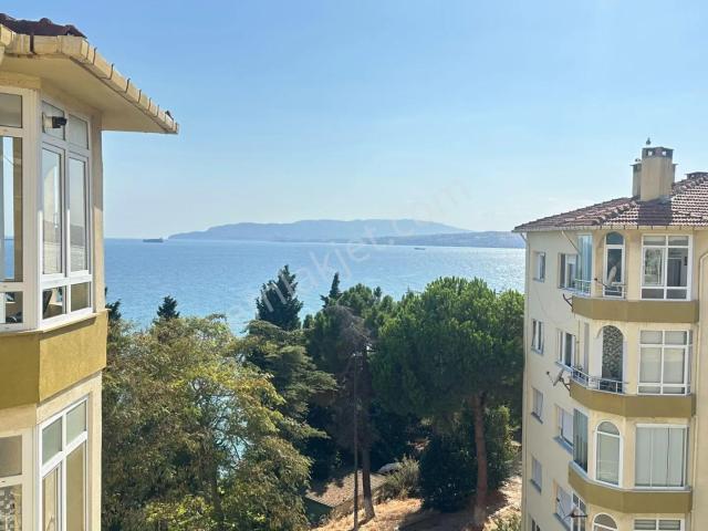 Cumhuriyet Mah.deniz Manzaralı 3+1 Satılık Daire