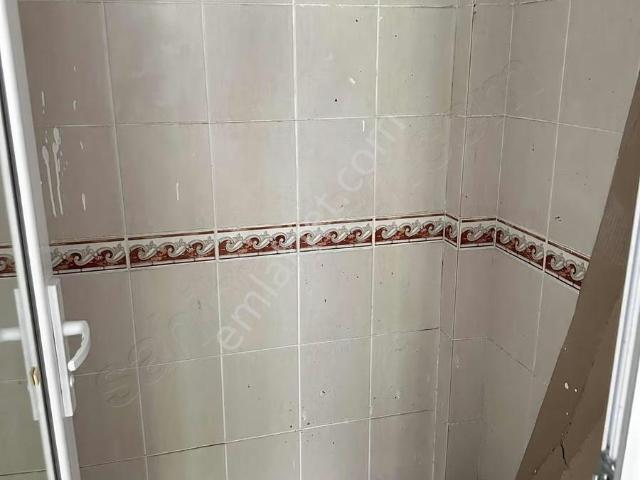 Cumhuriyet Mah. Dört Mevsim Sitesinde 3+1 Satılık Daire