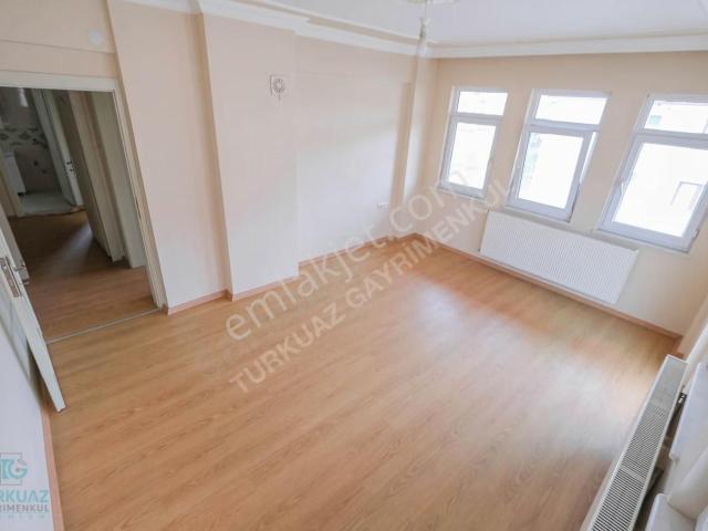 Cumhuriyet Mah. Elif Öğrenci Yurdu Yanında 2+1 Kiralık Daire