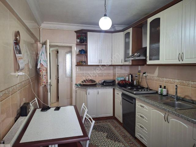 Cumhuriyet Mah Fahtiye Hanım Okulu Karşısı Satılık 3+1 Daire