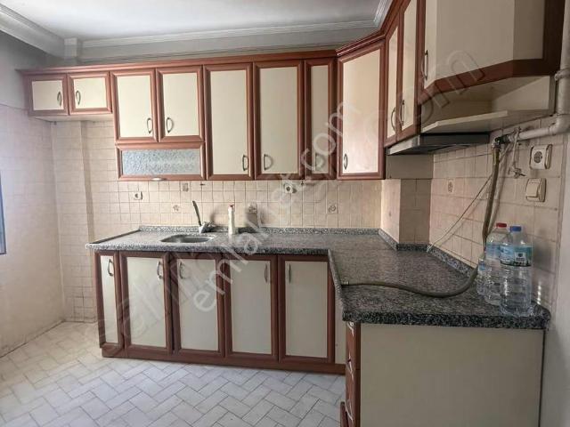 Cumhuriyet Mah. Kiralıak 3+1