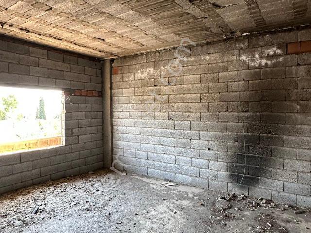 Cumhuriyet Mah. Mahalesi Satılık 3 Katlı Müstakil Ev