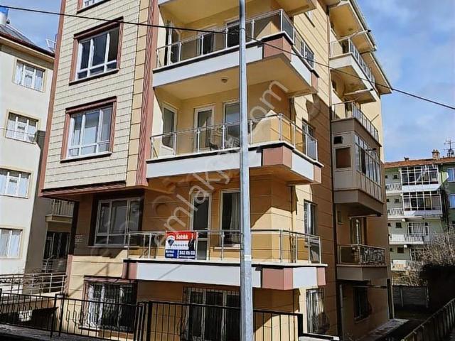 cumhuriyet Mah. Merkezi Konumda Satılık 3+1 Geniş Daire