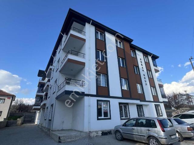 Cumhuriyet Mah Site İçerisinde 3+1 Ara Kat Daire