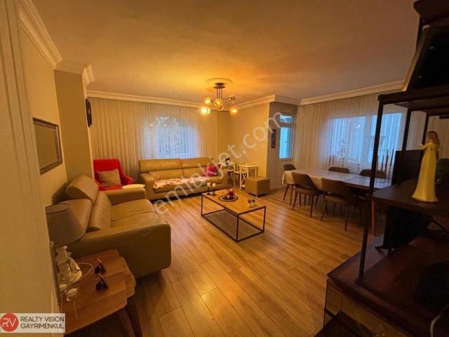 Cumhuriyet Mah Site İçerisinde 3+1 Geniş Ve Kullanışlı Daire