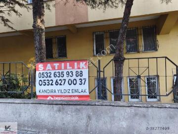 Cumhuriyet Mah.sitede 3+1 125 M2 Yüksek Giriş A.otopark Görevli
