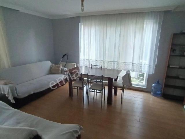 Cumhuriyet Mahallesi 2+1 Eşyalı Ara Kat Kiralık Daire