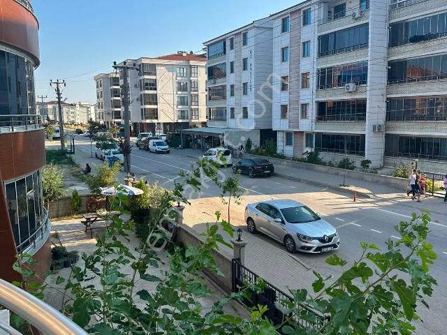 Cumhuriyet Mahallesi Adalet Sokakta Kiralık Ara Kat 2+1 Daire