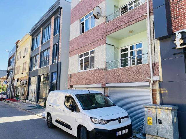 Cumhuriyet Mahallesi Çark Caddesi Yanı 90 Metrekare 2 + 1 Daire
