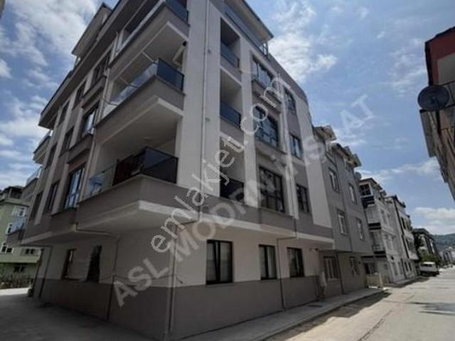 Cumhuriyet Mahallesi Deniz Tarafı Satılık Daire