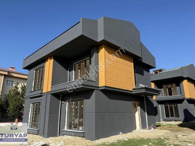 Cumhuriyet Mahallesi Deniz Manzaralı Villa