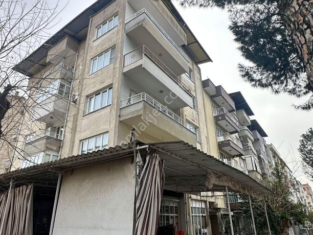 Cumhuriyet Mahallesi’nde Kiralık 3+1 Geniş Ve Ferah Daire