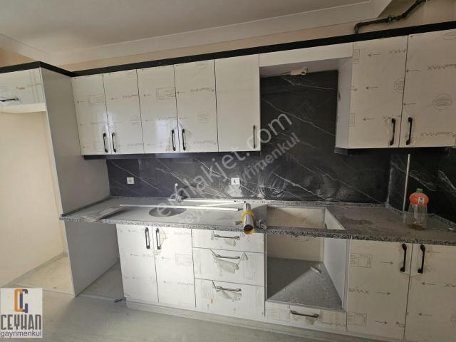 Cumhuriyet Mahallesi Ring Yolu Üzeri Kiralık 2+1 Daire