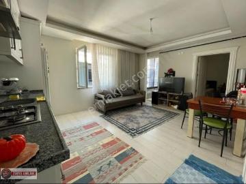 Cumhuriyet Mahallesi'nde 1+1 4. Kat Satılık Site Dairesi