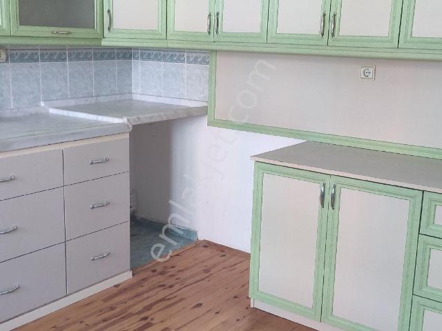 Cumhuriyet Mahallesinde 1+1. 65 M2 Net Daire Satılık
