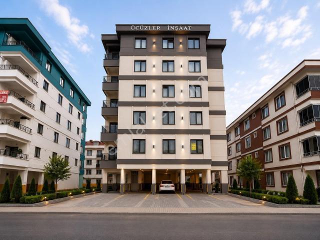 Cumhuriyet Mahallesi'nde 2+1 Kiralık Daire