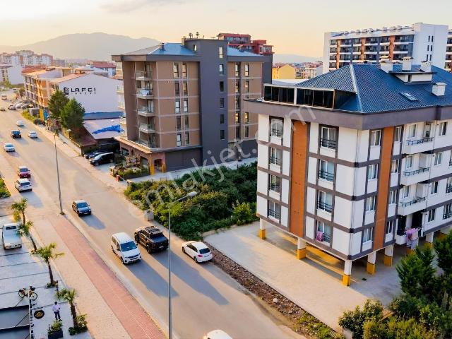 Cumhuriyet Mahallesinde Asansörlü Otoparklı 2+1 Kiralık Daire