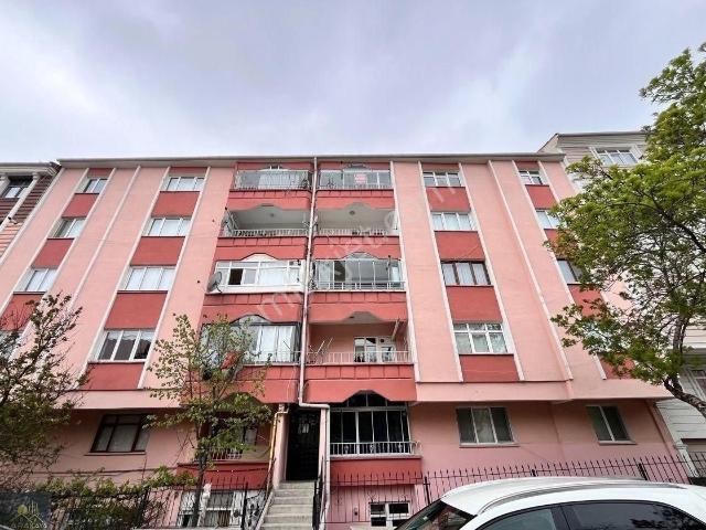 Cumhuriyet Mahallesinde Askeriye Karşısı Kiralık 3+1 Daire