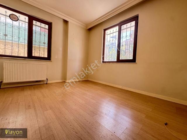 Cumhuriyet Mahallesinde Butik Site İçerisinde Kiralık 1+1 Daire