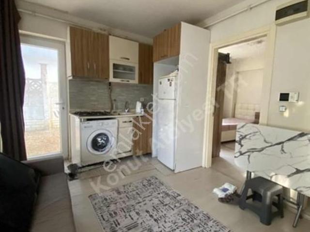 Cumhuriyet Mahallesinde Eşyalı 1+1 Kiralık Daire