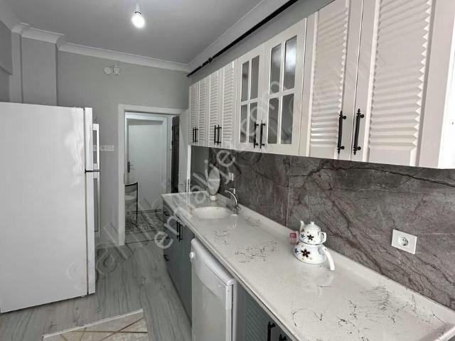 Cumhuriyet Mahallesinde Eşyalı Kiralık Daire