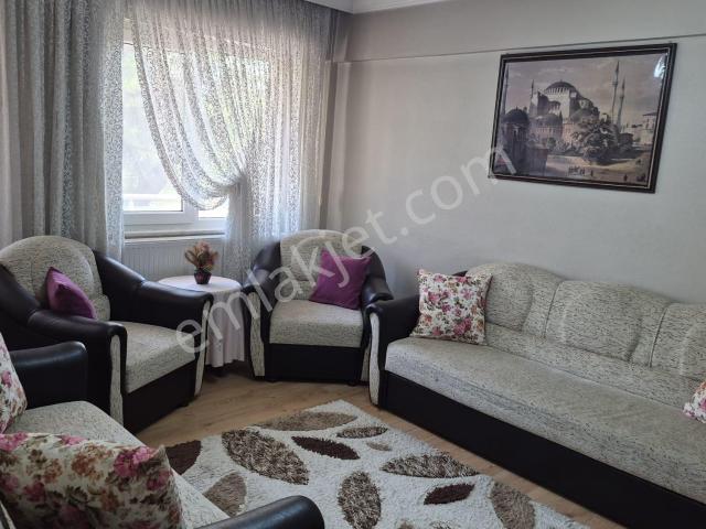 Cumhuriyet Mahallesinde Ful Eşyalı 2+1 Kiralık Daire